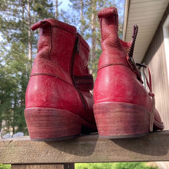 BED STU Boots TRIPLE FLAT Rare Red Lux Booties Leather Zip Size 8 - Picture 12 of 12